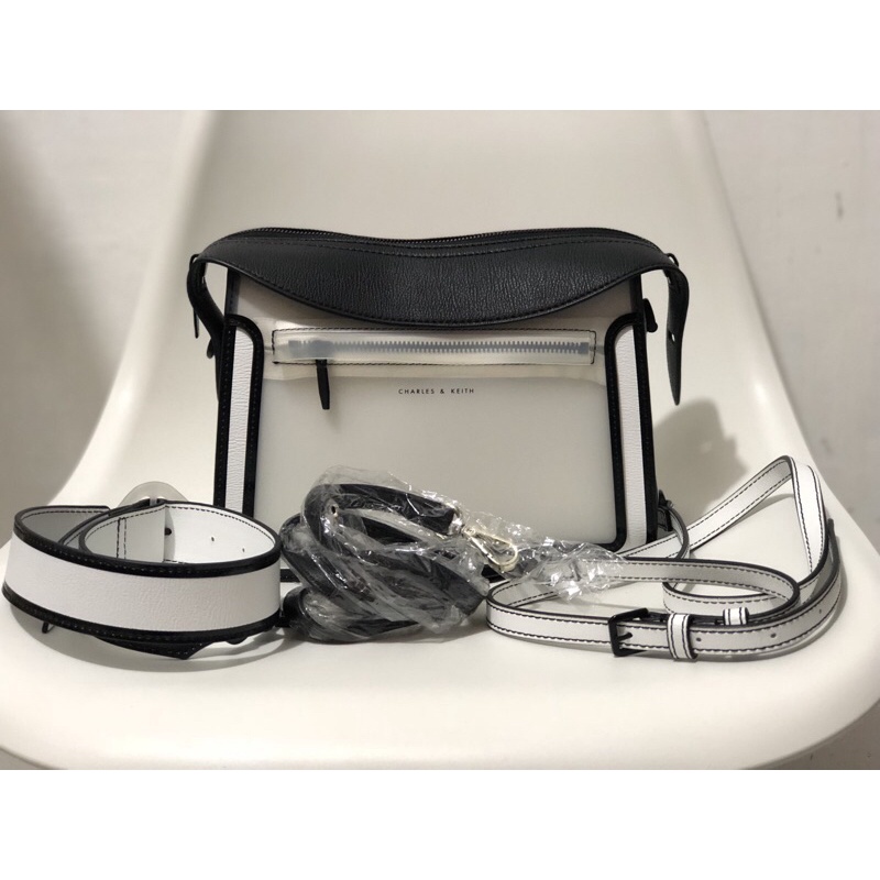 CHARLES & KEITH ORIGINAL 100% - Top Flap Satchel