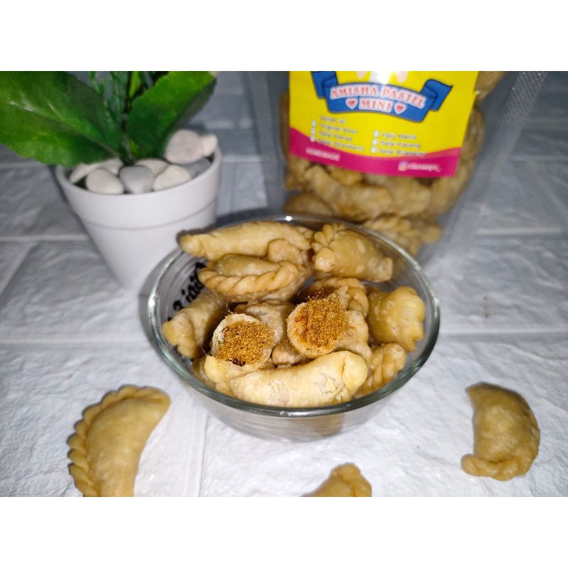 

Makanan ringan pastel kering abon sapi cemilan sehat 500Gr