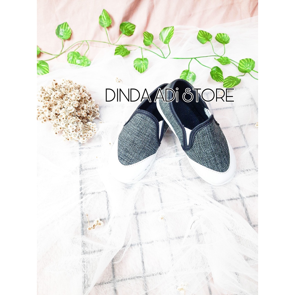 Reffi Sepatu anak perempuan laki-laki unisex Ebony bahan import casual warna merah hitam krem dan biru ukuran 26-35