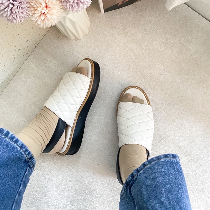 MAGHRA FLATFORM - Sepatu wanita / flatform wanita/ Sendal wanita