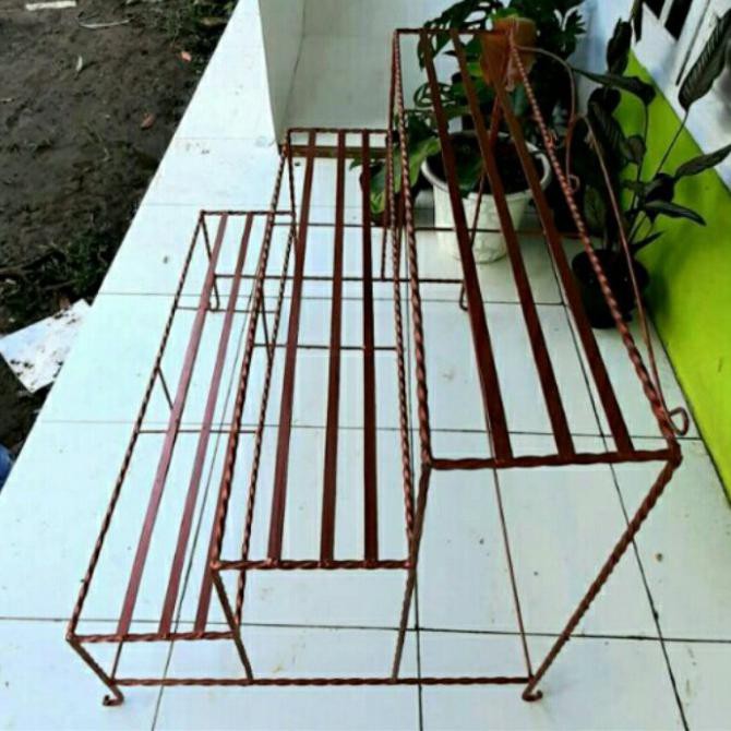 Rak Besi Pot Bunga 3 Susun Kualitas Ariesbiostore