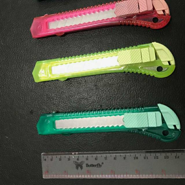 

Cutter besar transparan murah,