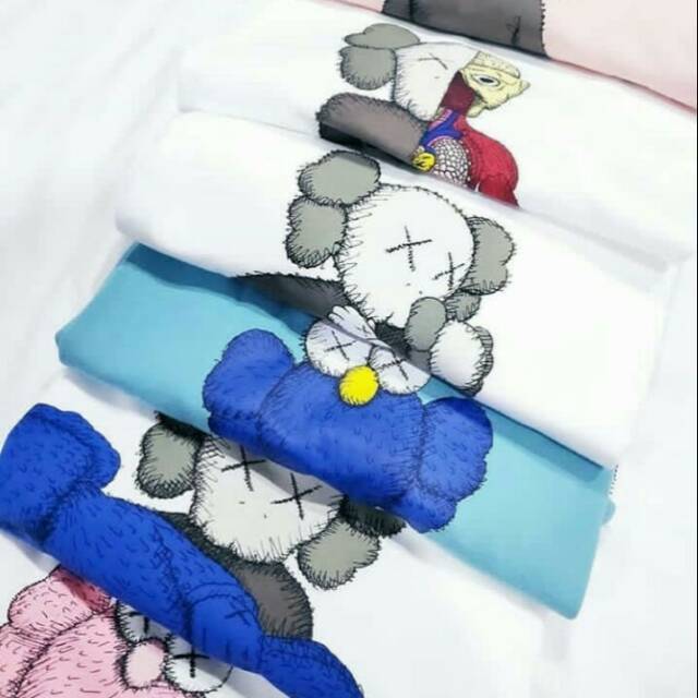 UT UNIQLO X KAWS SUMMER