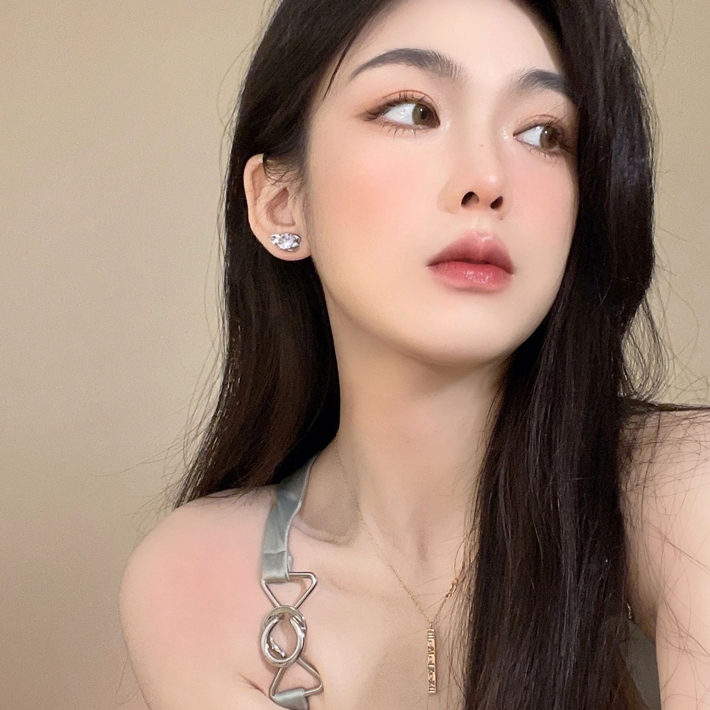 Anting Klip Magnetik Model Simple Untuk Wanita