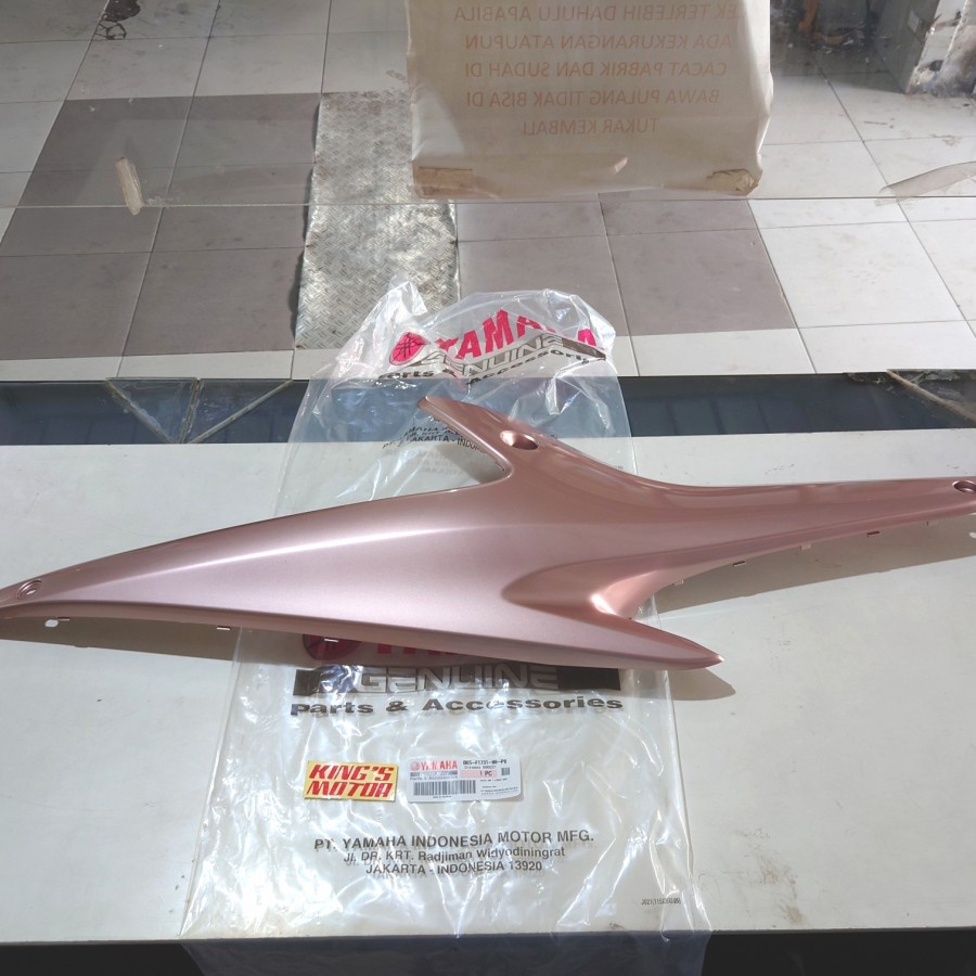 COVER SIDE DELTA BOX AEROX 155 PINK DOXOU KIRI B65. P8