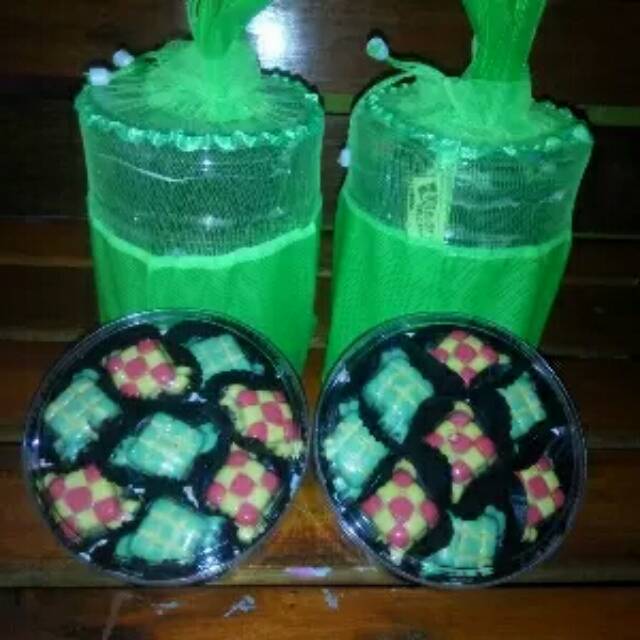 

Coklat karakter ketupat