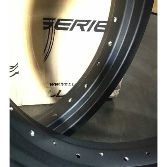 PAKET Velg Rossi Sprint Xd 300/17 & 250/ 17 Hole 28