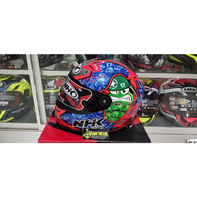 helm nhk gp pro karel abraham