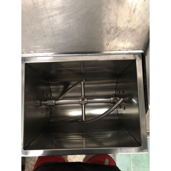 MESIN PENGADUK ADONAN MIE DAN PANGSIT