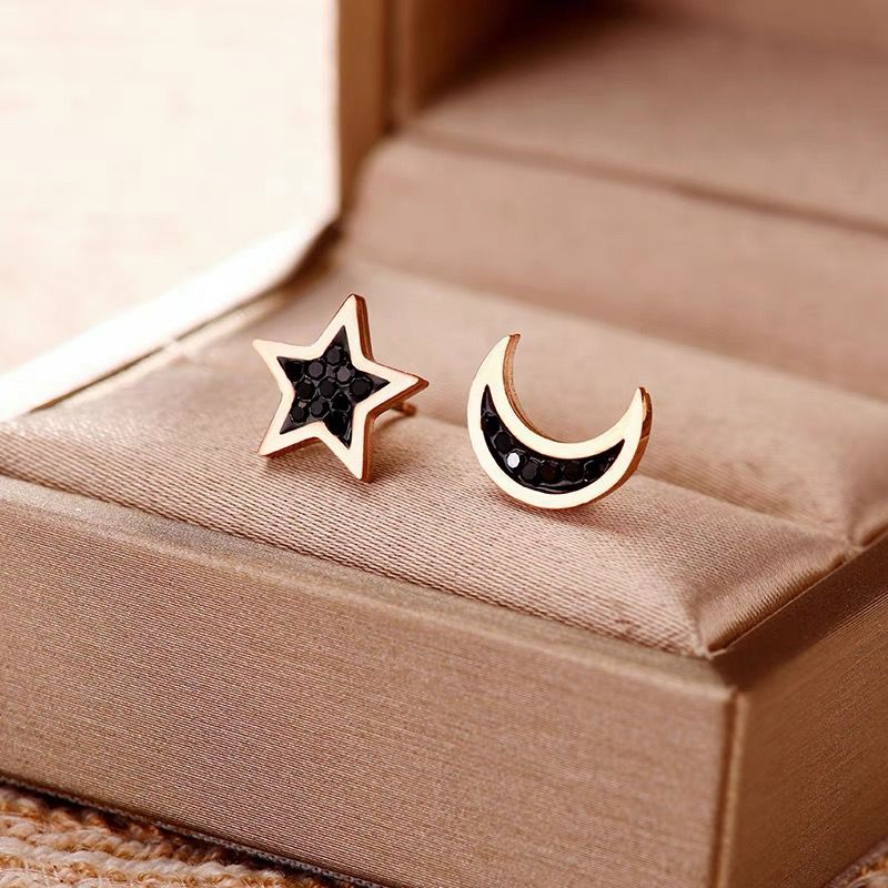 COD! anting titanium wanita bulan bintang / anting starmoon anti karat import