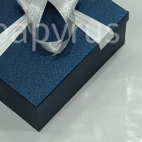 

☄ Papyrus Kotak Kado Gift Box 20x25cm Tinggi 10cm ♠