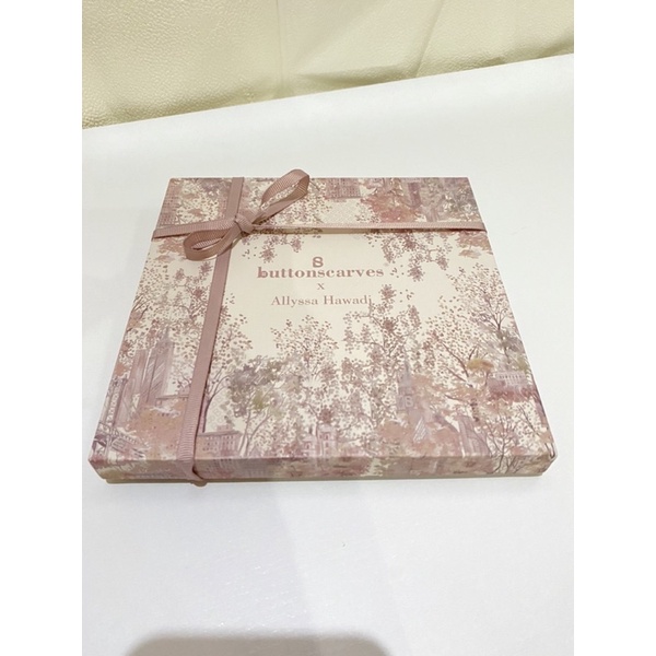 ❌  SOLD pesanan ❌ preloved buttonscarves 90x90 new york 3 upper west side