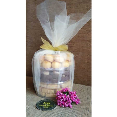 

Paket kue kering lebaran isi 3toples