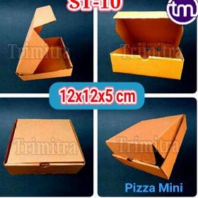 

KOTAK KARDUS ST-10 PIZZA KECIL COKLAT DUS BOX AKSESORIS POLOS SOUVENIR