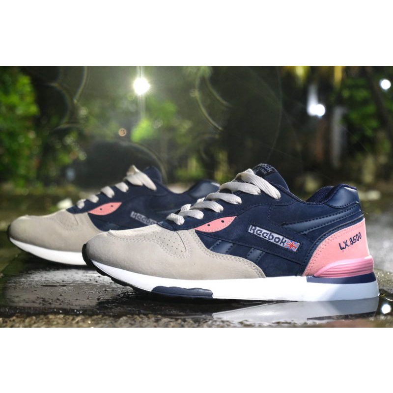 SEPATU CEWEK PUTIH/REBOOK CEWEK/REBOOK RUNNING/SEPATU SENAM