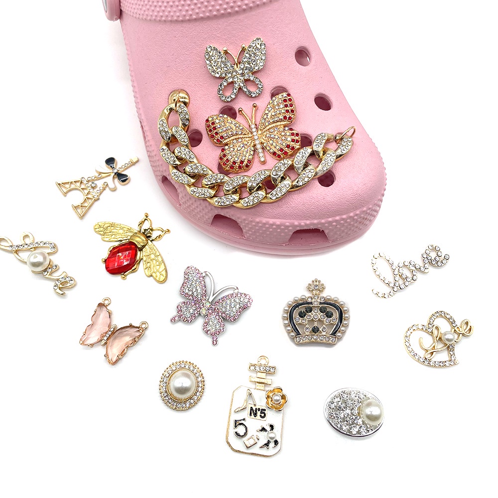 Charms Sepatu crocs jibbitz Bahan metal Hias Berlian Imitasi Untuk Anakdewasa