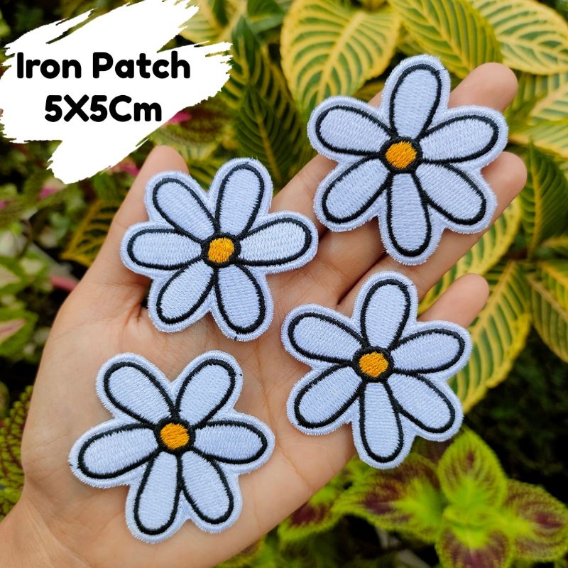 ( Tinggal Setrika ) Patch Iron Full Bordir White Flower Emblem Bordir Bunga Putih Patch Iron Premium