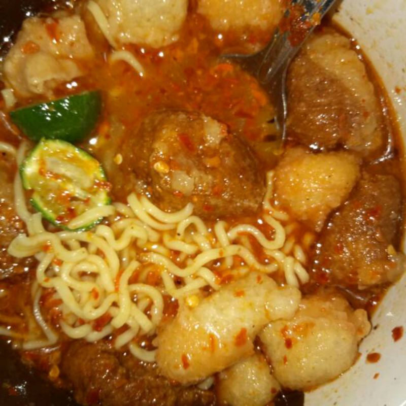 

MIE CUANKI TAHU INSTAN KOMPLIT PLUS BUMBU CABAI DAN GURIH