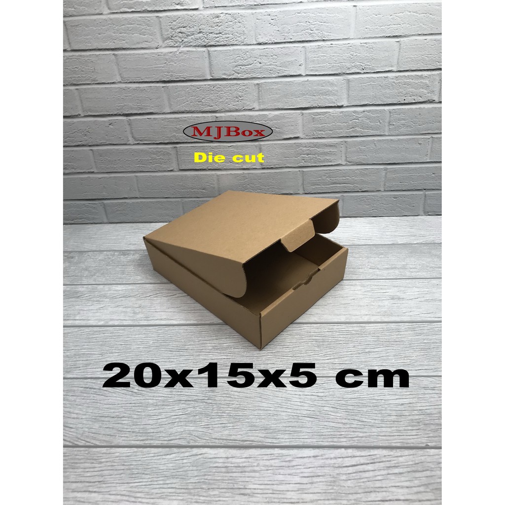 

Kardus Uk. 15x20x5 cm....Die cut