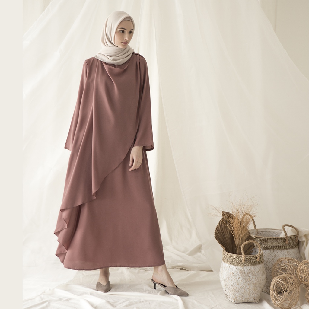 Aura by Aska Label - Gamis crepe lengan panjang, busui friendly, details drape warna Hitam, Offwhite, Taupe, Raspberry