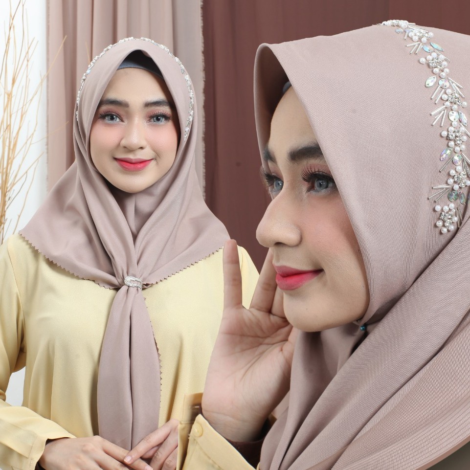 pos- jilbab segi empat lasercut payet/ hijab lasercut payet/ bella lasercut payet