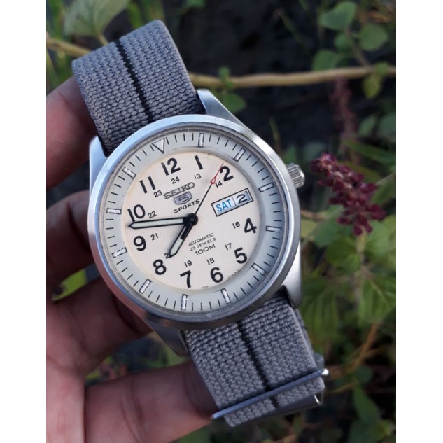 Jam Tangan Seiko 5 Military Sport Automatic Original Big Size Cream Dial