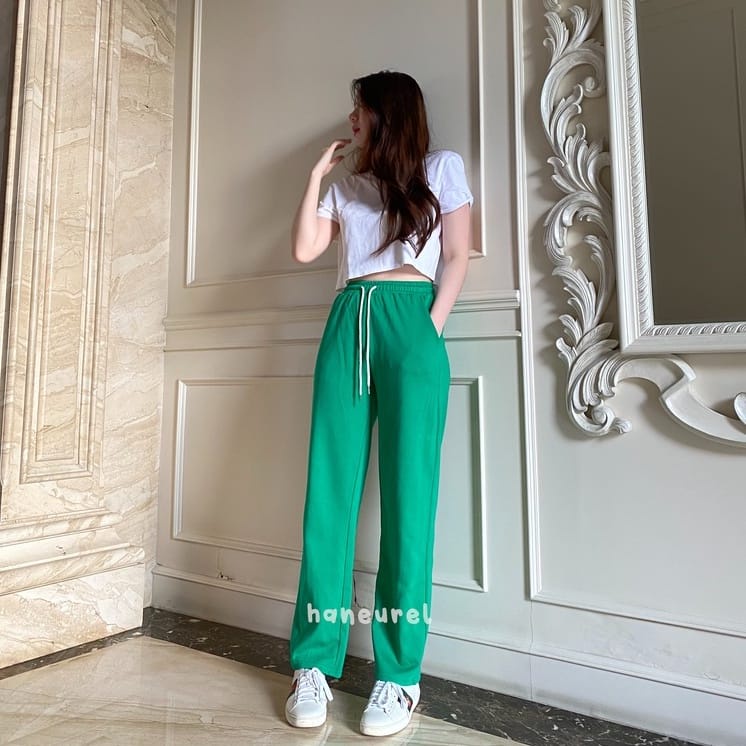 BEFAST - ZEC OOTD Celana Jogger SHEYA / Kai Sweatpant / Celana Jogger Terbaru 2022 / Celana Training Kekinian Remaja Wanita / Celana Olahraga Polos / Termurah / Fashion Wanita Casual / Terlaris / Celana Panjang Bahan Adem