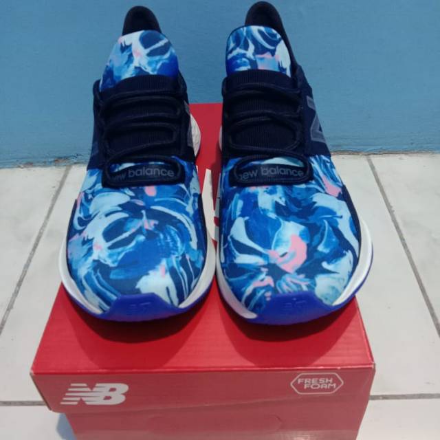 Sepatu Pria New balance Fresh Foam Roav (WROAVLP) Size 39... Harga aslinya 999rb, diskon jadi 420rb