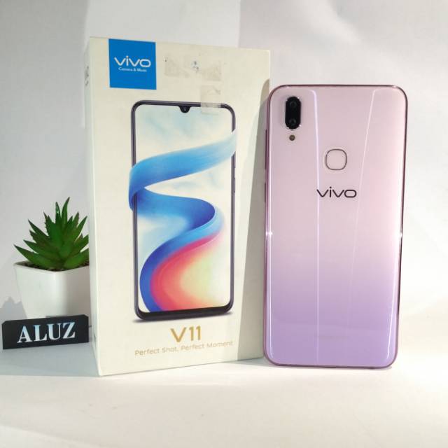 Vivo V11 ram 4 internal 64 second