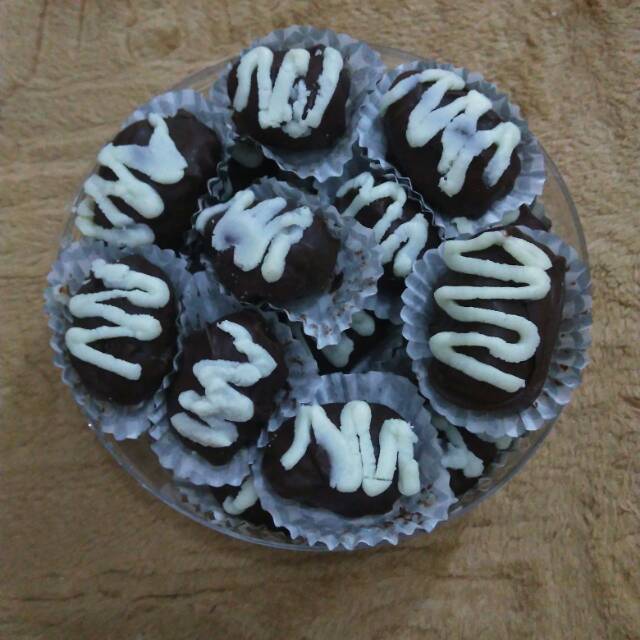 

Kurma cokelat