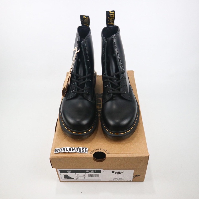 dr martens 1460 black smooth