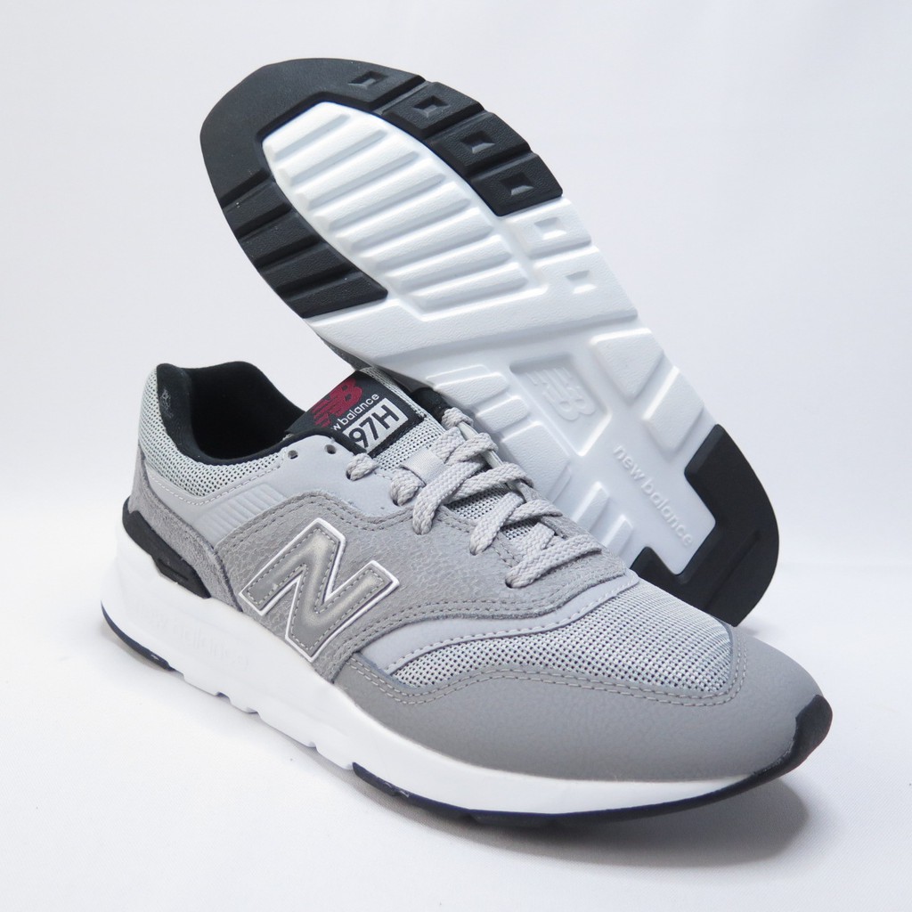 sepatu sneakers new balance