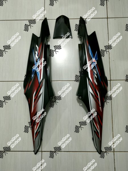 Cover body pet dan stiker SUPRA FIT X 2008