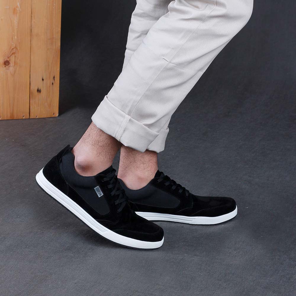 Justrue Sneaker Pria Original Sepatu Kasual Pria Hitam 618