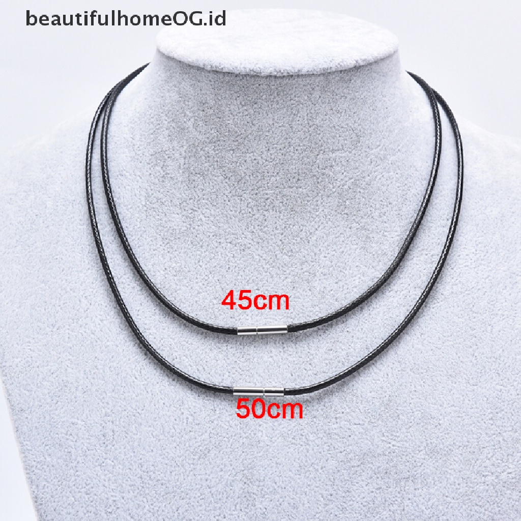 Kalung Choker Bahan Kulit Warna Hitam Dengan Gesper Stainless Steel