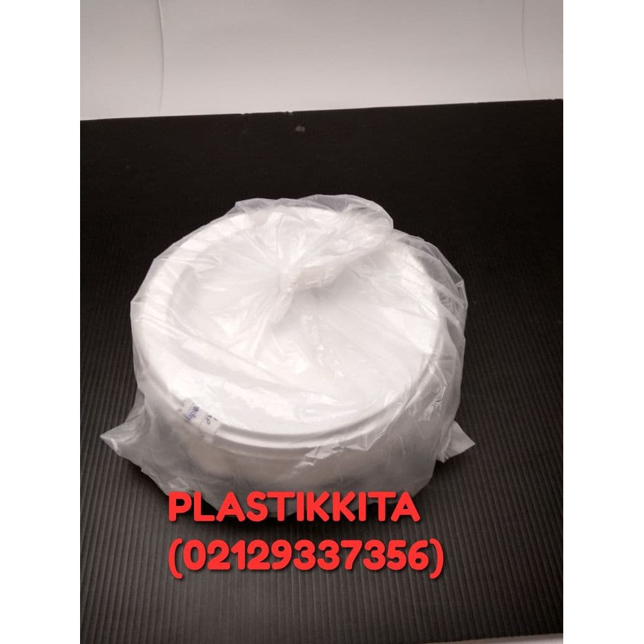 piring plastik kecil