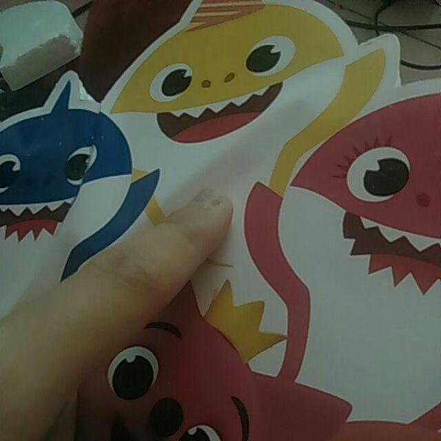 Standing Karakter Baby Shark