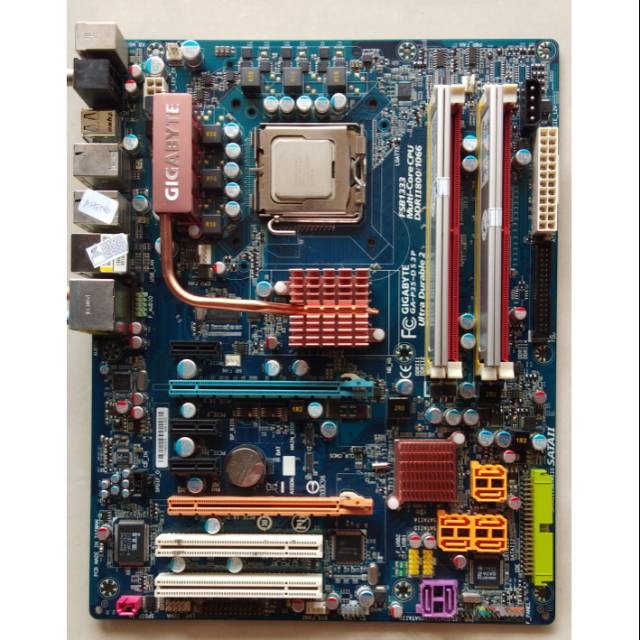 Motherboard GIGABYTE GA-P35-DS3P LGA 775 DDR2 + Proc Q9400 + RAM DDR2 4GB