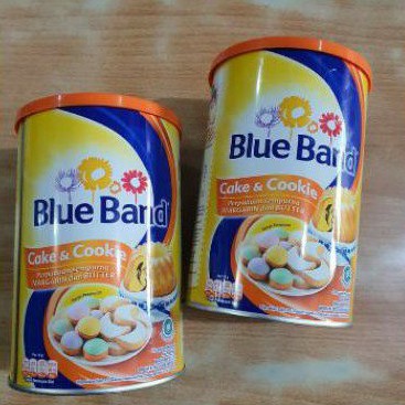 

blue band cake end cookies 1kg kaleng