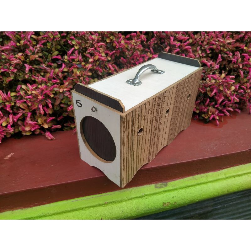 Kotak Wadah Burung Bahan Triplek