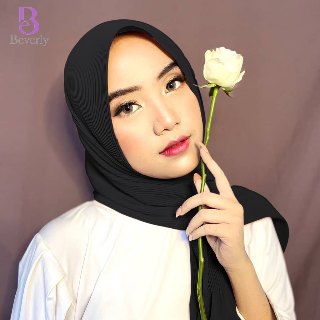Kerudung Pasmina Shawl Plisket Diamond Panjang 175x75 Warna Hitam Tanpa Garis Tengah Realpict