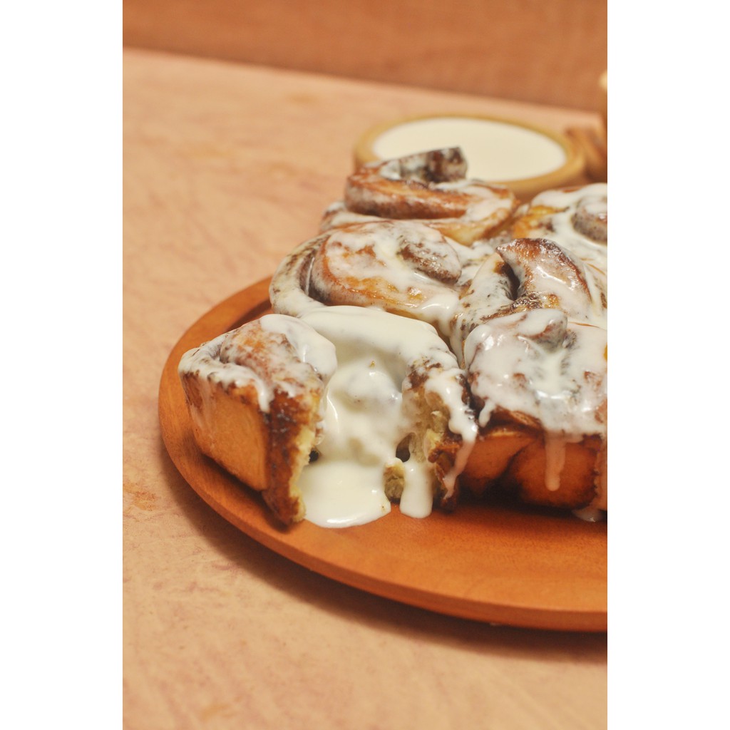 Cinnamon &amp; Cream Cheese Rolls