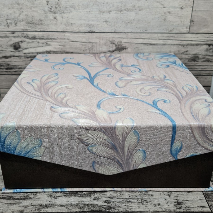 

box polos MD WALLPAPER 30x30x8cm / kotak kue kering hardbox / hamper natal lebaran imlek