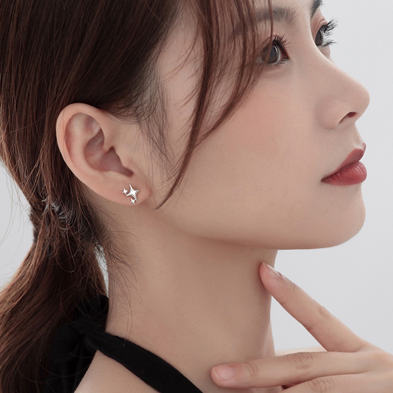 Anting Tusuk Motif Bintang Simple Warna Silver Untuk Wanita