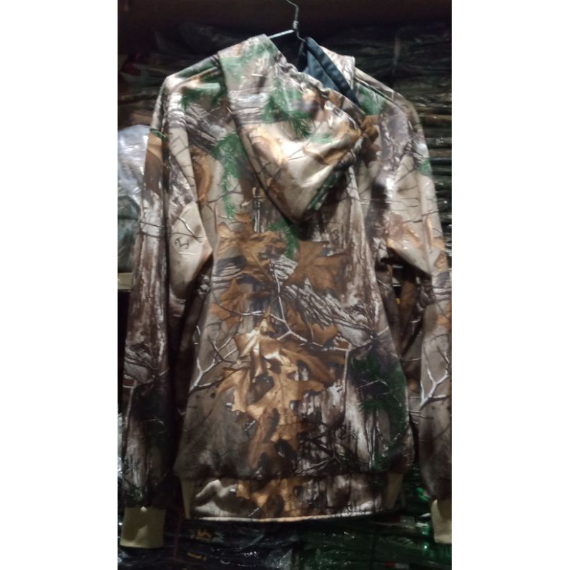 Jaket camo berburu realtree extra