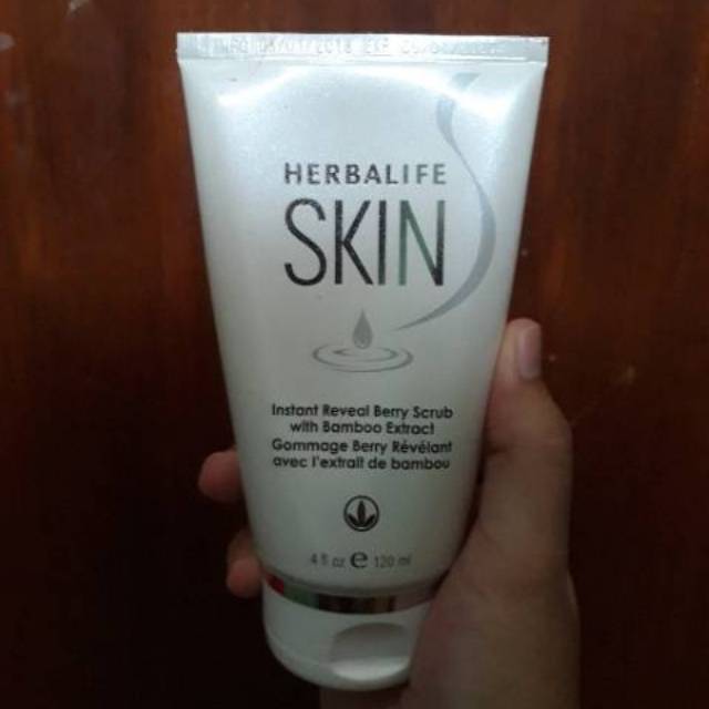 [PRELOVED] HERBALIFE SKIN INSTANT REVEAL BERRY SCRUB