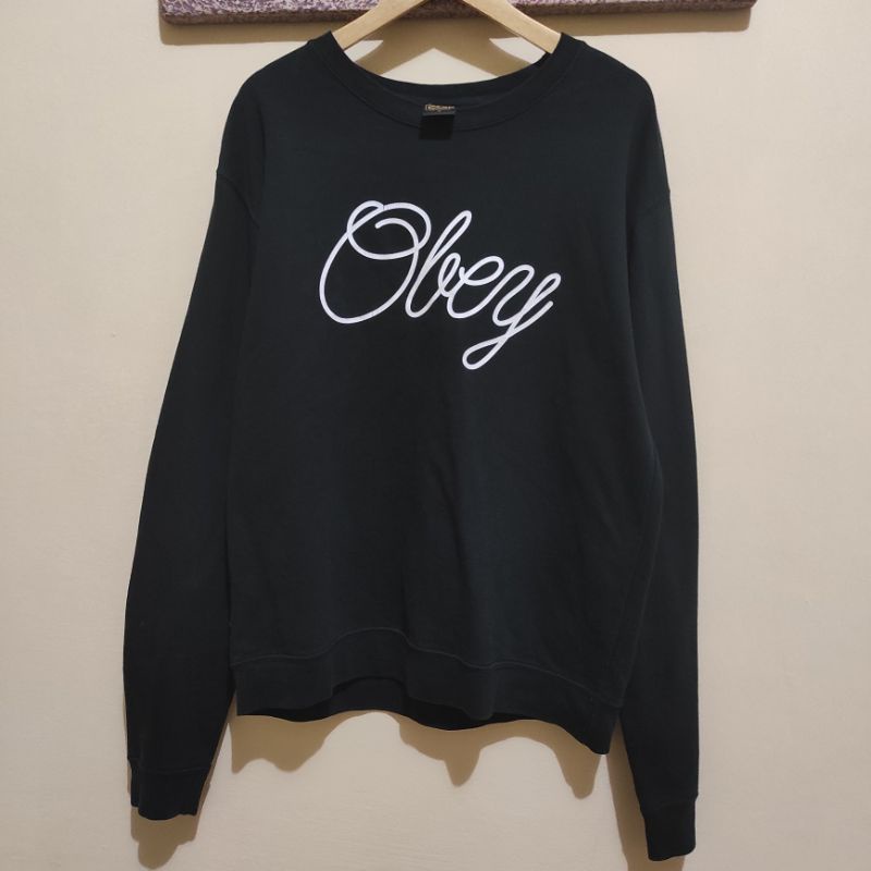 crewneck OBEY X INDEPENDENT second bekas
