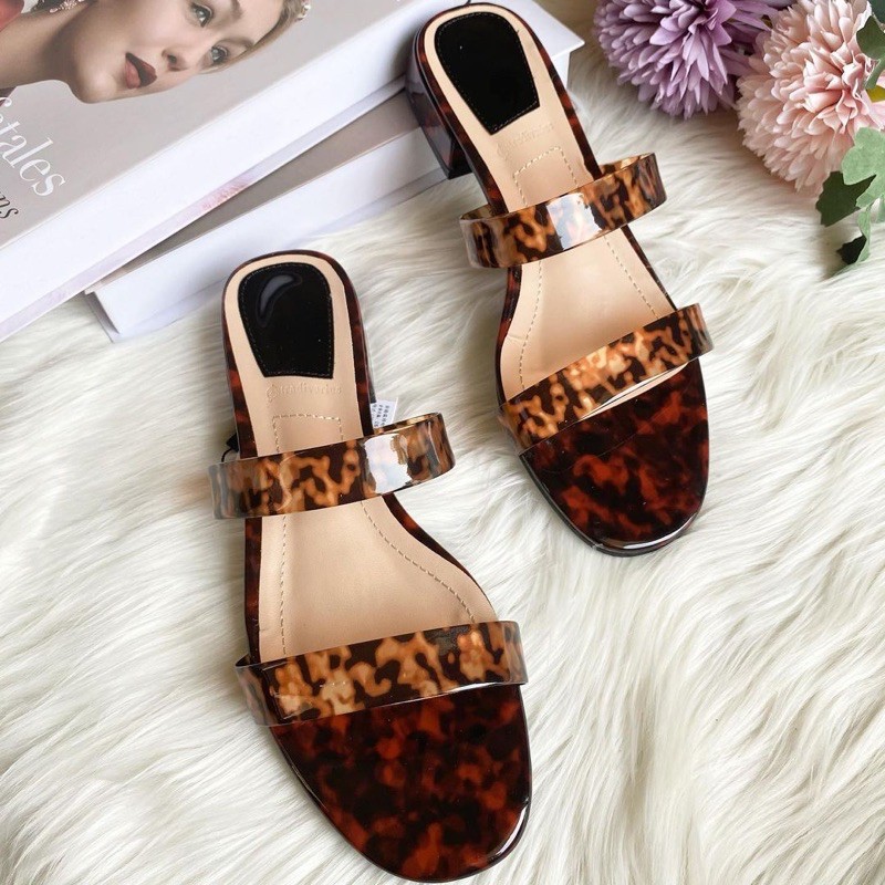 Sandal Flat Heels Leopard Stradivarius