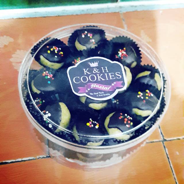 

Kue Kering (Nastar Isi Coklat) 400gr