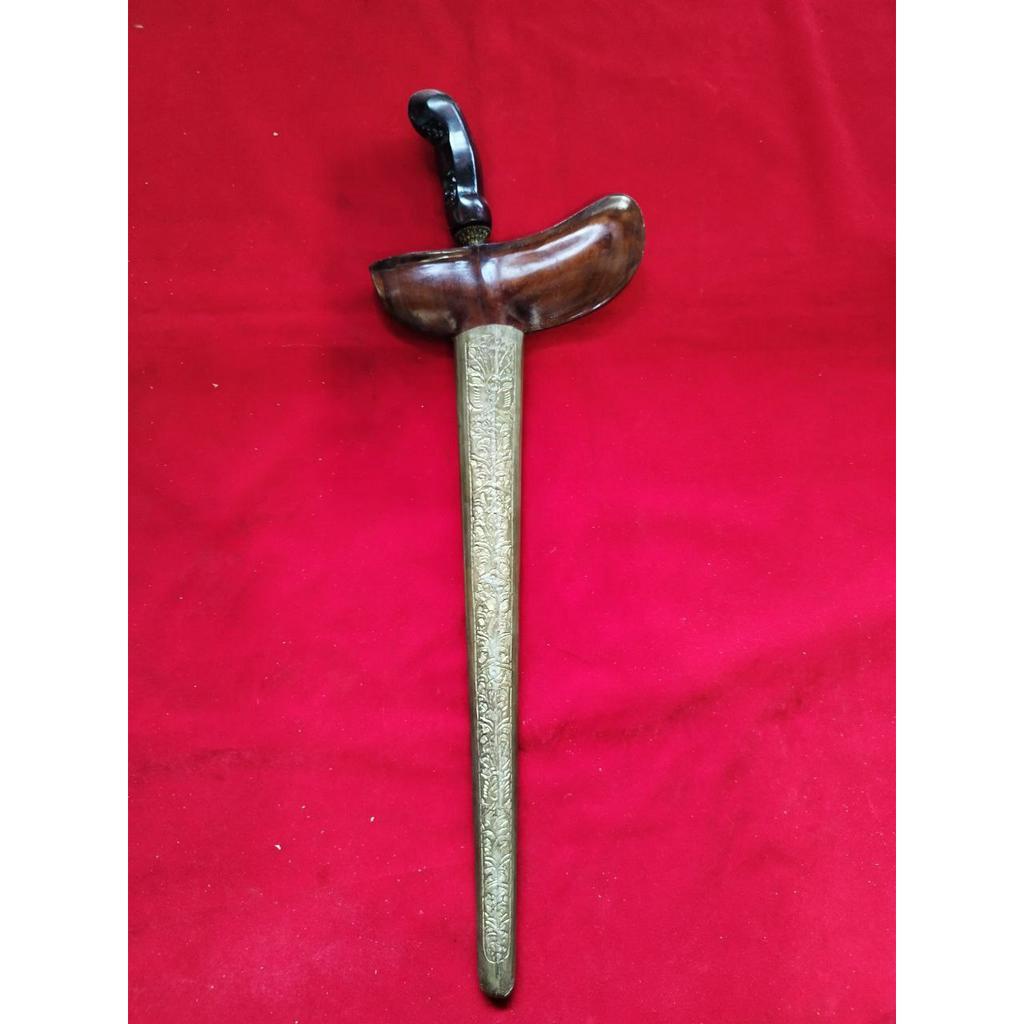 Keris Kamardikan Luk 9 Buto Ijo pamor Tirto Tumetes